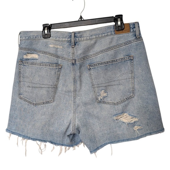 American Eagle 90s Boyfriend Shorts Ripped Thrashed Distressed Denim Womens 14 - Picture 2 of 8